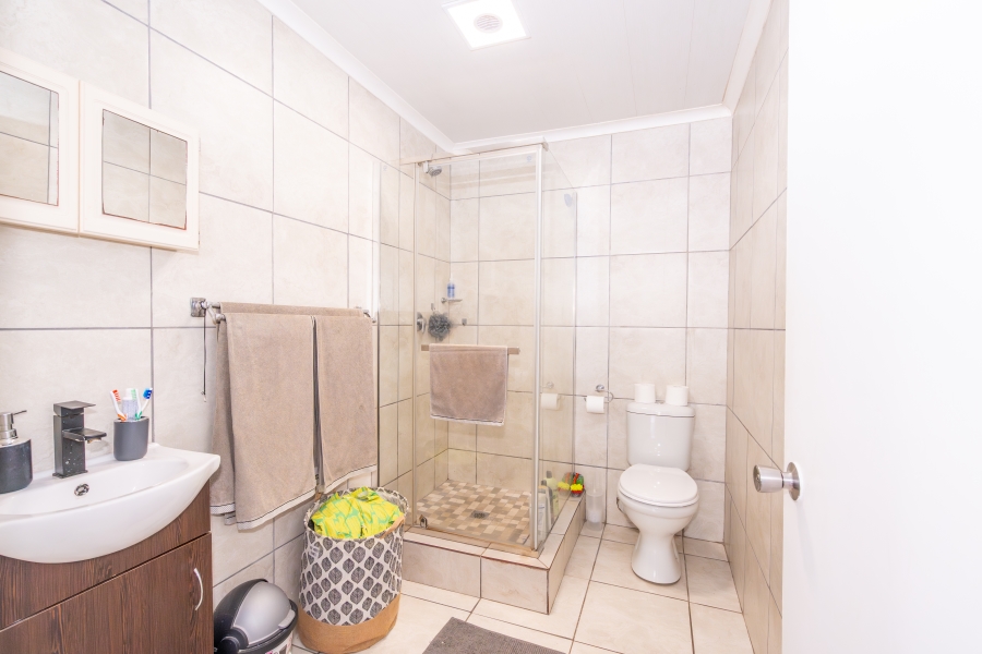 4 Bedroom Property for Sale in Myburgh Park Western Cape